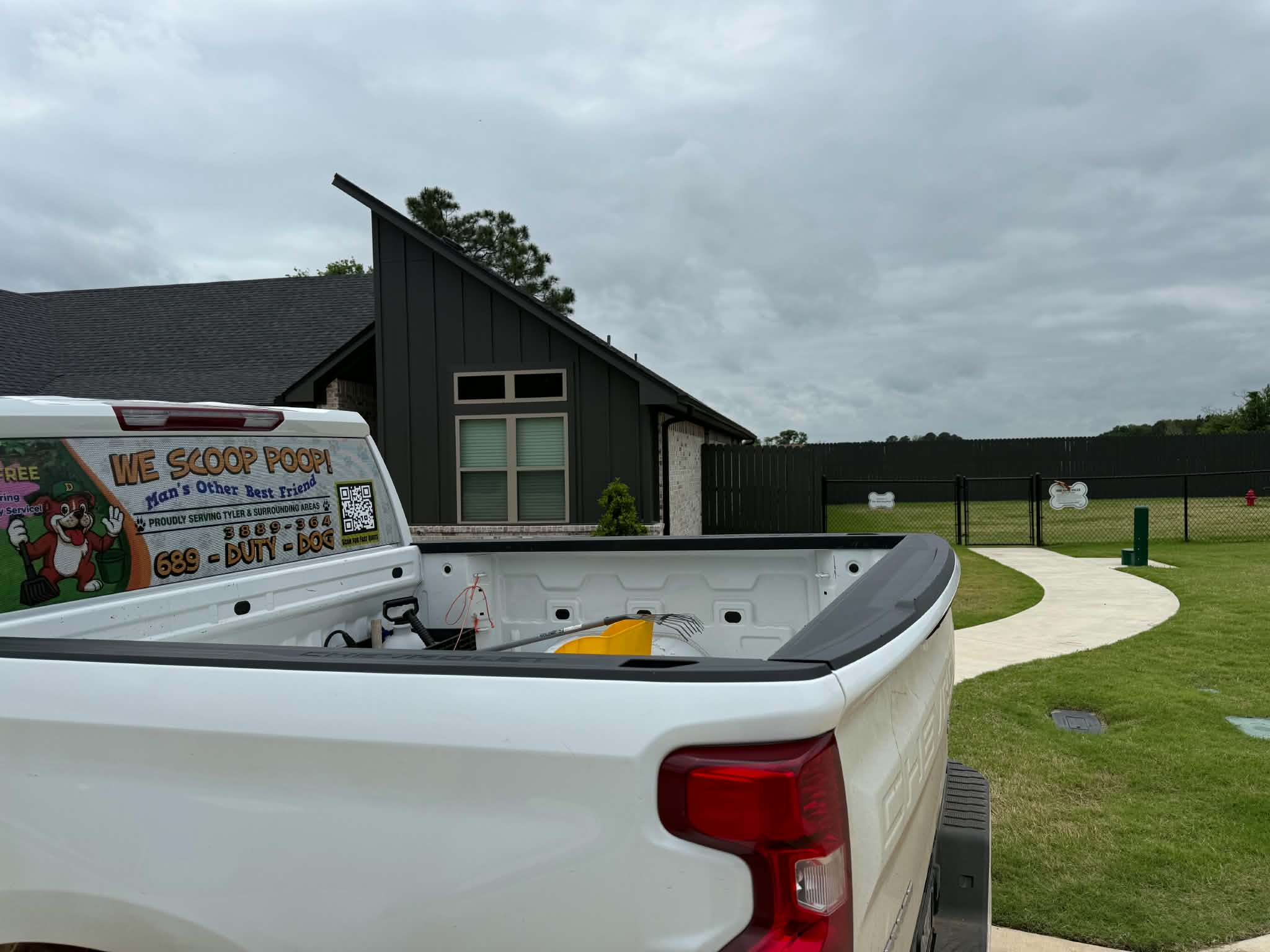 Duty Dog Truck at Work for Bi-Weekly Pooper Scooper Service